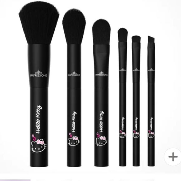 Impressions X Hello Kitty Just Slay 6-Piece Brush Set - Picture 2 of 9